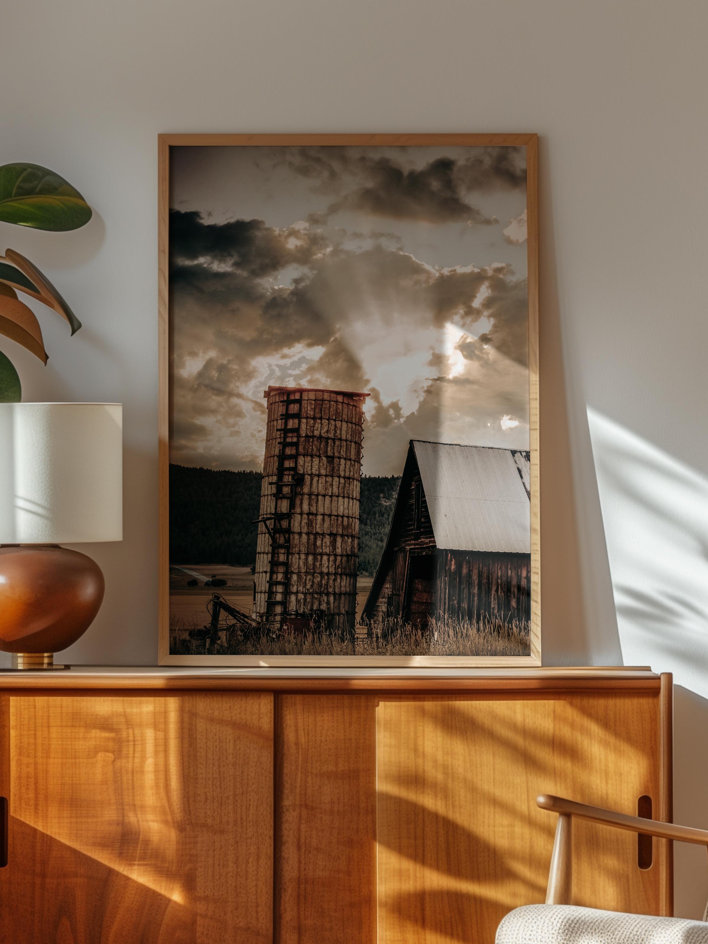 Rustic Çerçevesiz Poster, İskandinav Kahverengi Poster, NO:172 Ahır ve Gün Batımı Fotoğraf, Dikey
