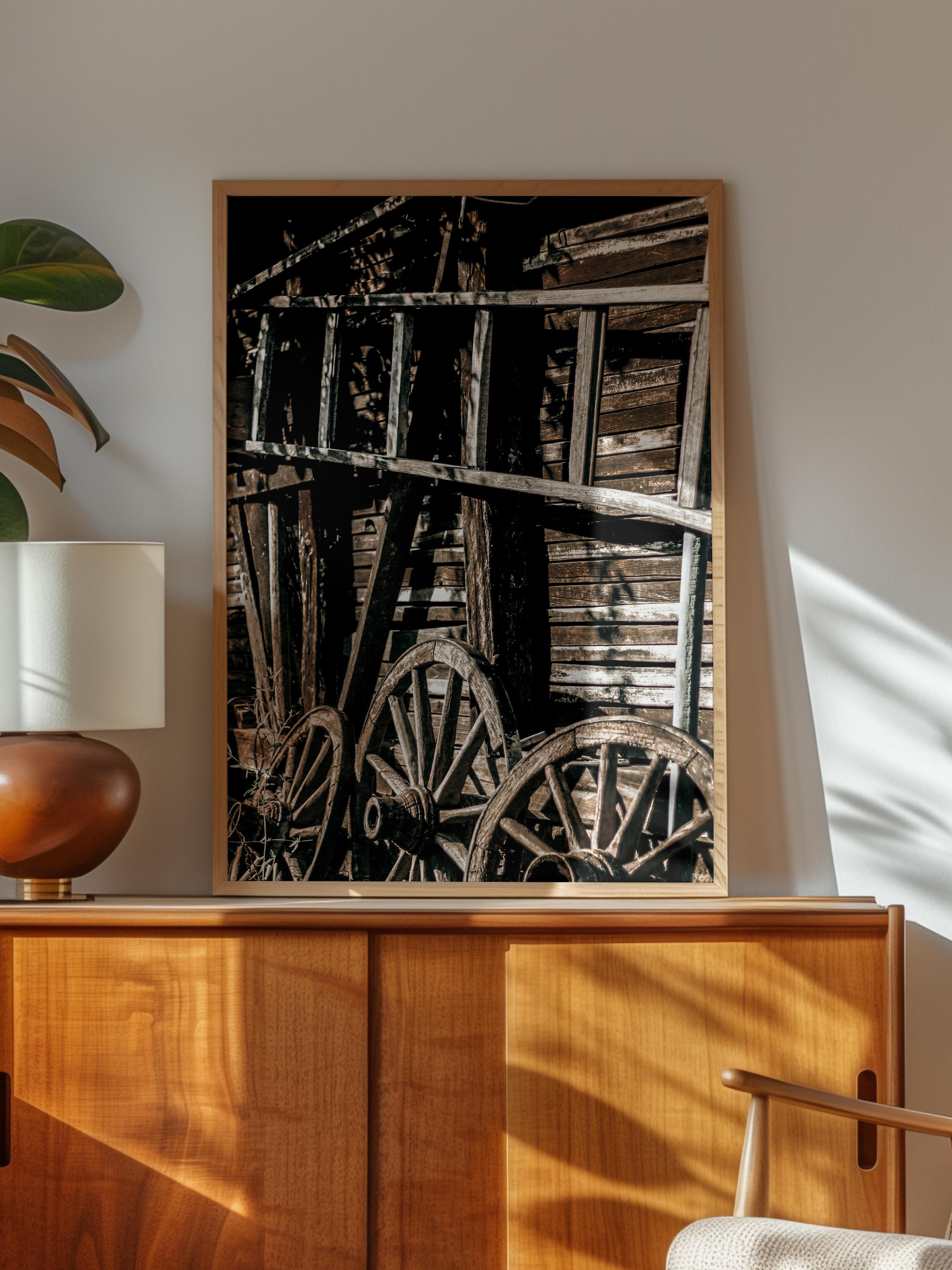 Rustic Çerçevesiz Poster, İskandinav Kahverengi Poster, NO:184 Eski Ahşap Tekerlek Fotoğraf, Dikey
