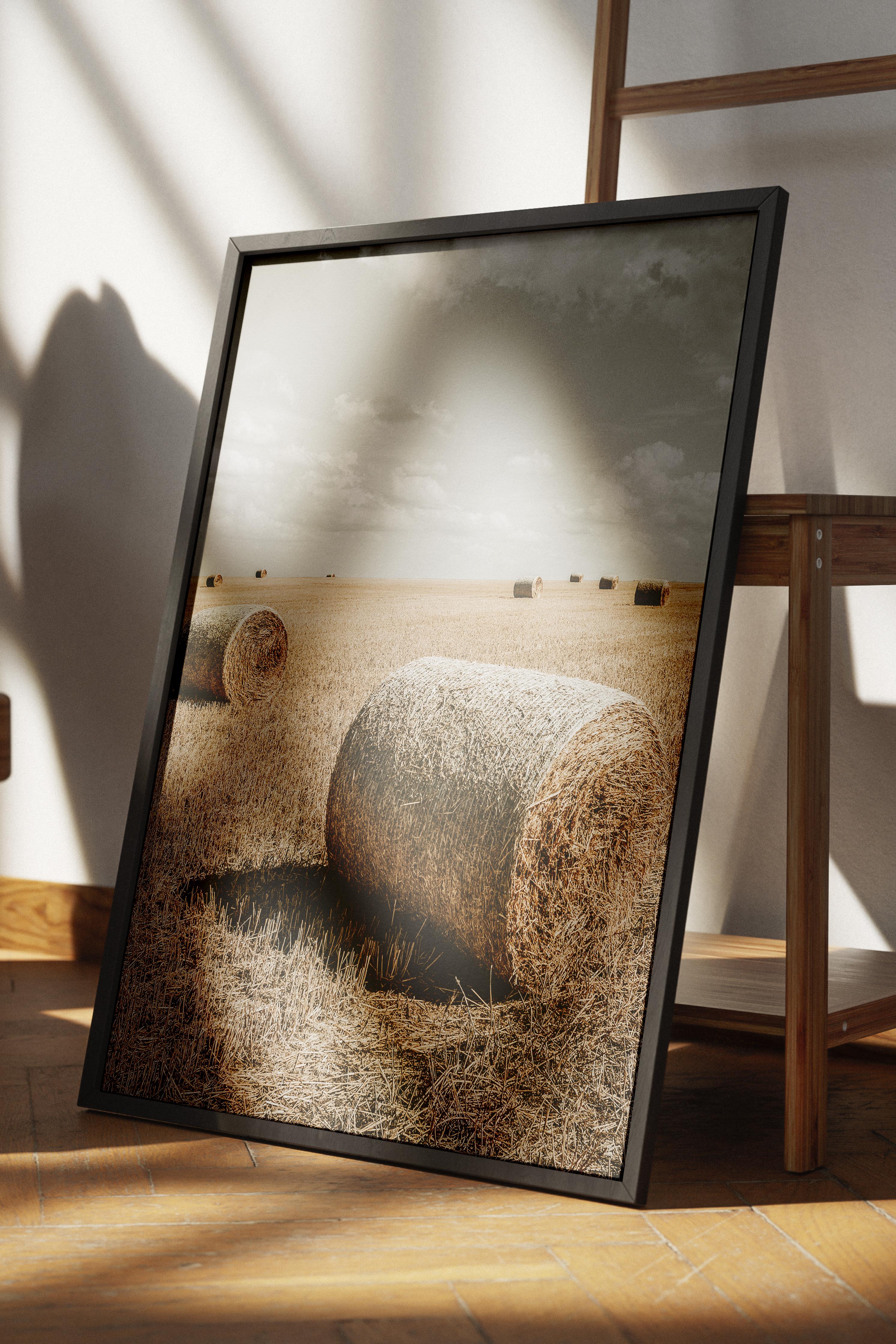 Rustic Çerçevesiz Poster, İskandinav Kahverengi Poster, NO:230 Tarlada Saman Balyası Fotoğraf, Dikey