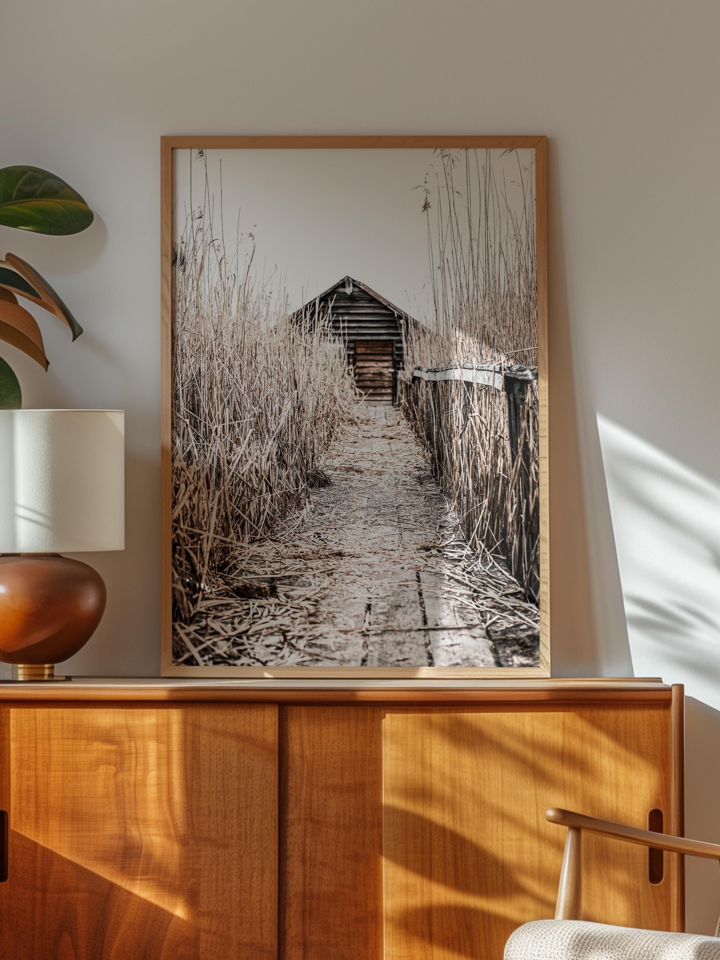 Rustic Çerçevesiz Poster, İskandinav Kahverengi Poster, NO:237 Ahşap Yol ve Ev Fotoğraf, Dikey