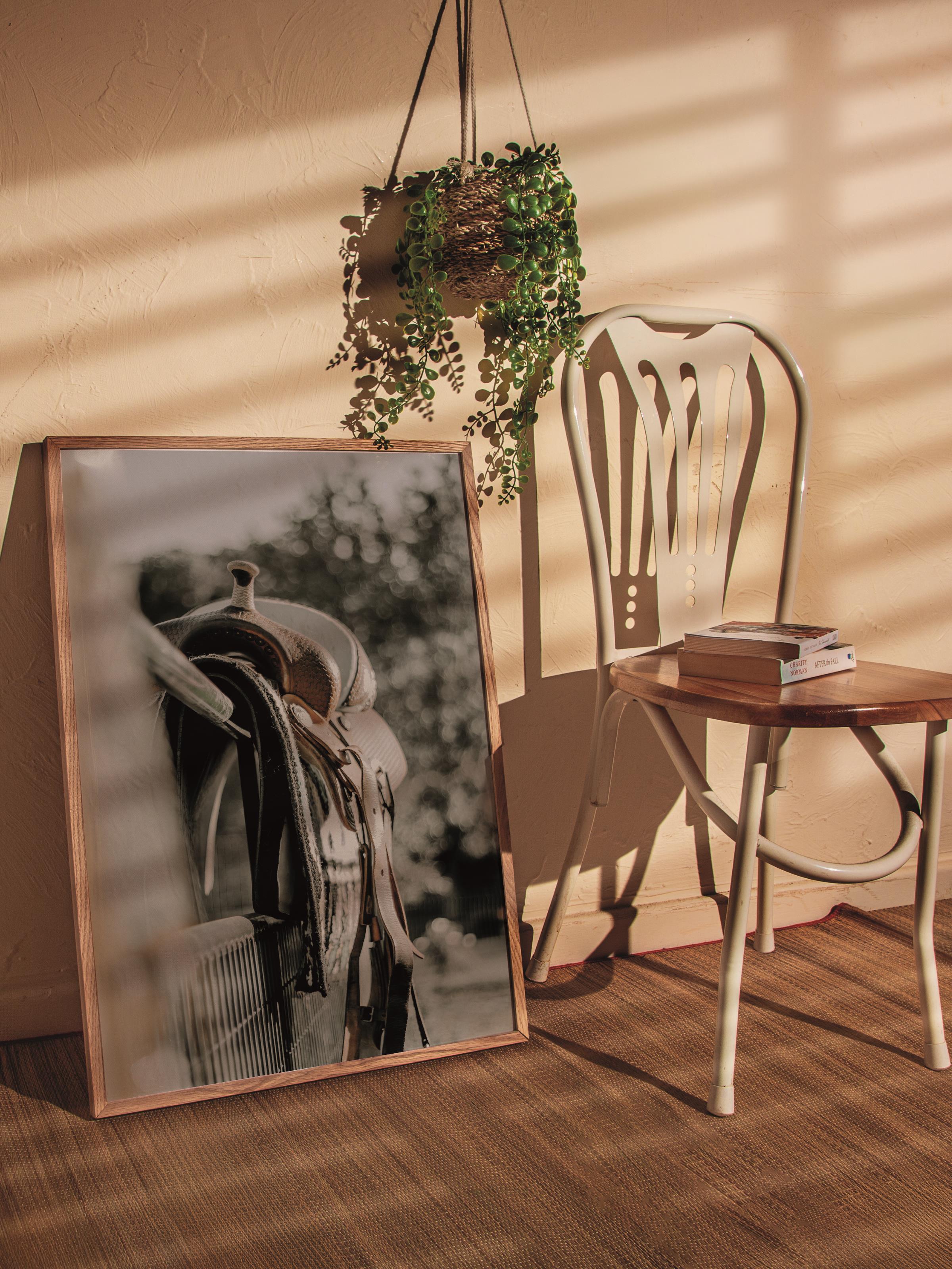 Rustic Çerçevesiz Poster, İskandinav Kahverengi Poster, NO:58 Atın Eyer Takımı Fotoğraf, Dikey