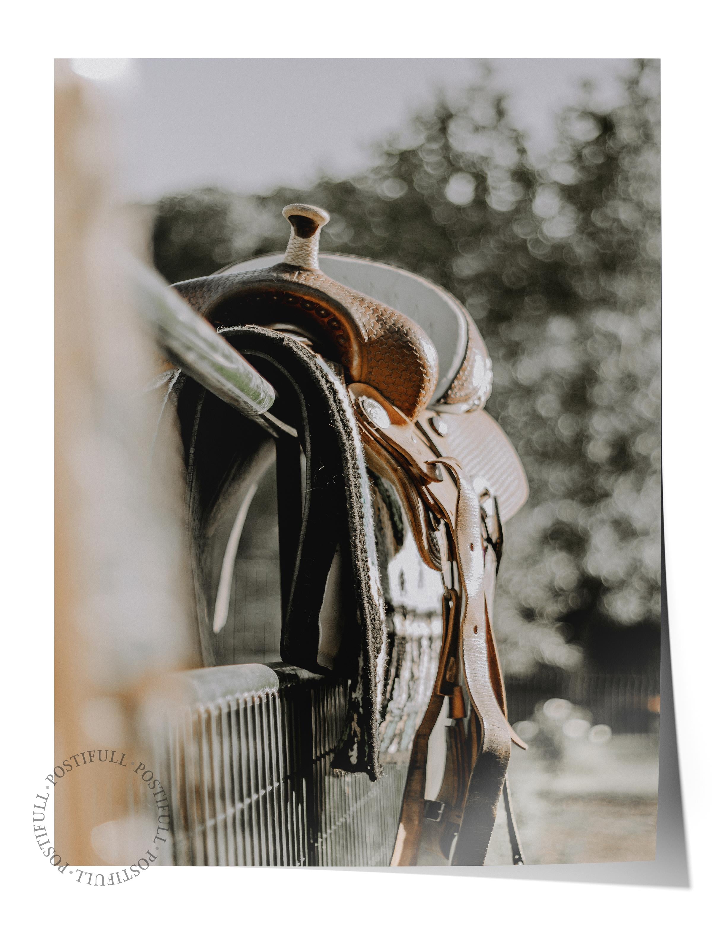 Rustic Çerçevesiz Poster, İskandinav Kahverengi Poster, NO:58 Atın Eyer Takımı Fotoğraf, Dikey