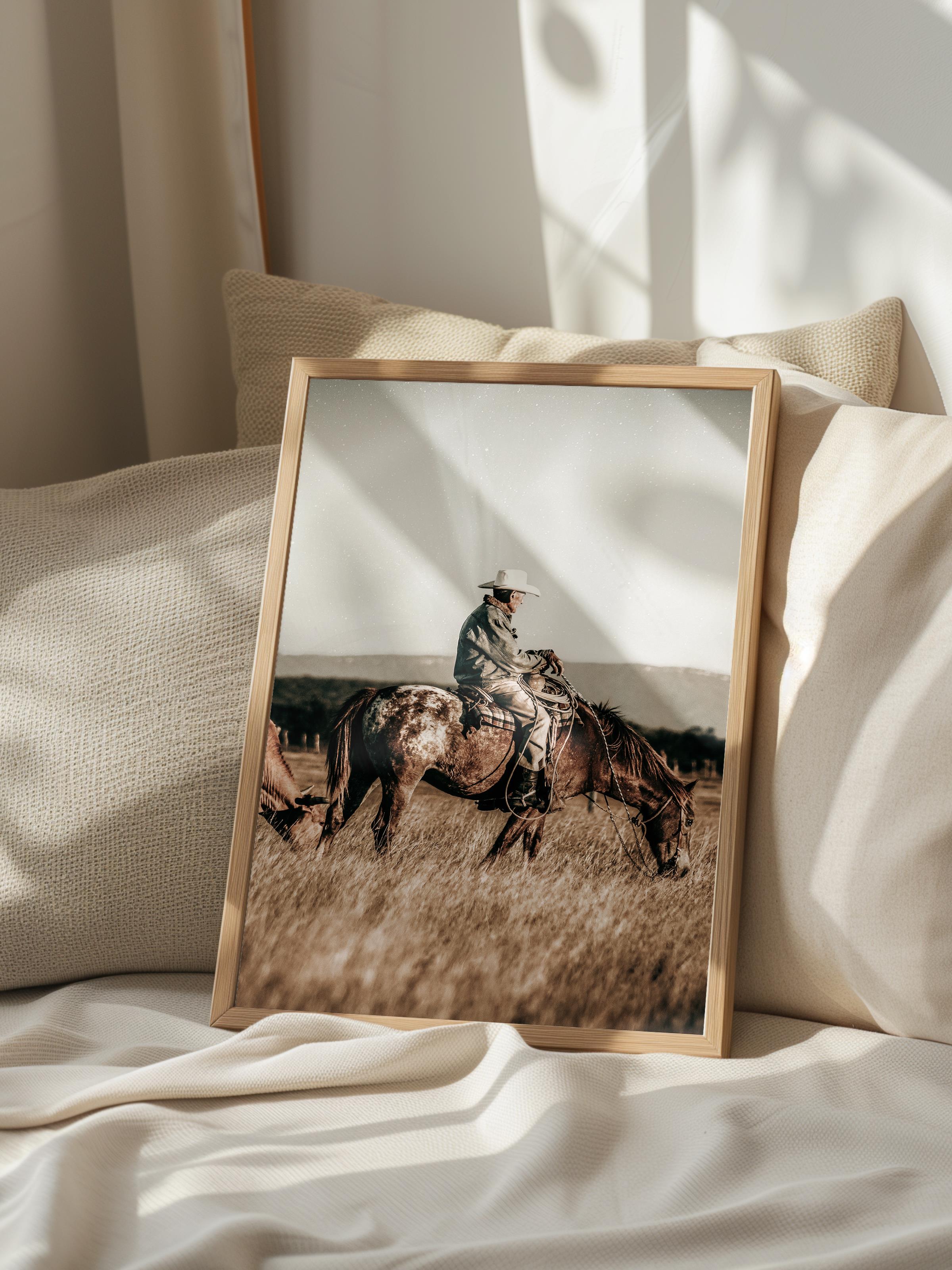 Rustic Çerçevesiz Poster, İskandinav Kahverengi Poster, NO:59 Kovboy ve Atı Fotoğraf, Dikey