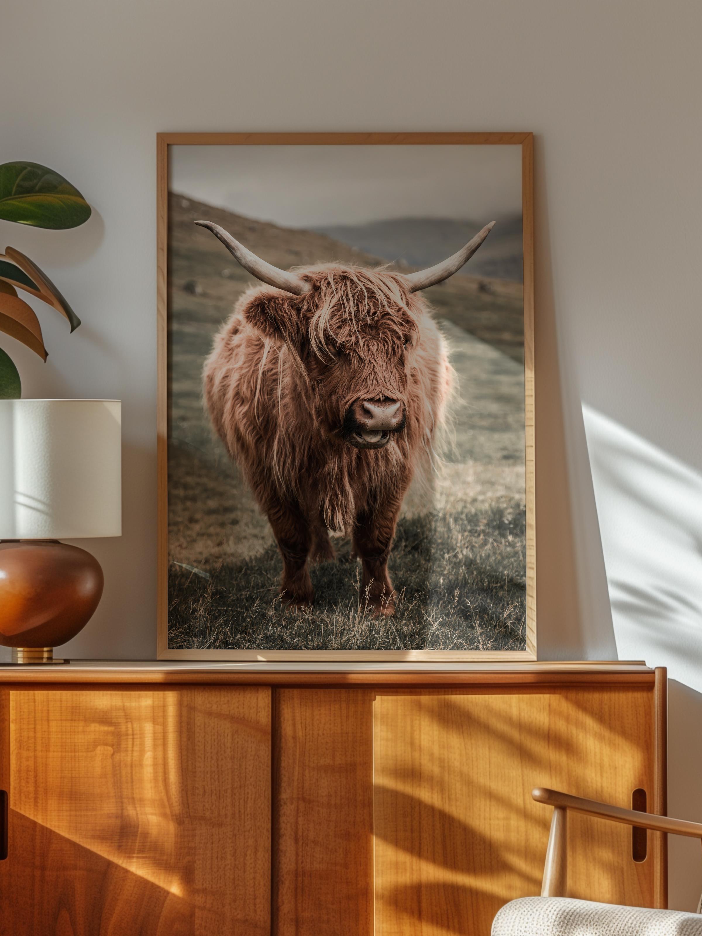 Rustic Çerçevesiz Poster, İskandinav Kahverengi Poster, NO:64 Uzaktaki İnek Fotoğraf, Dikey