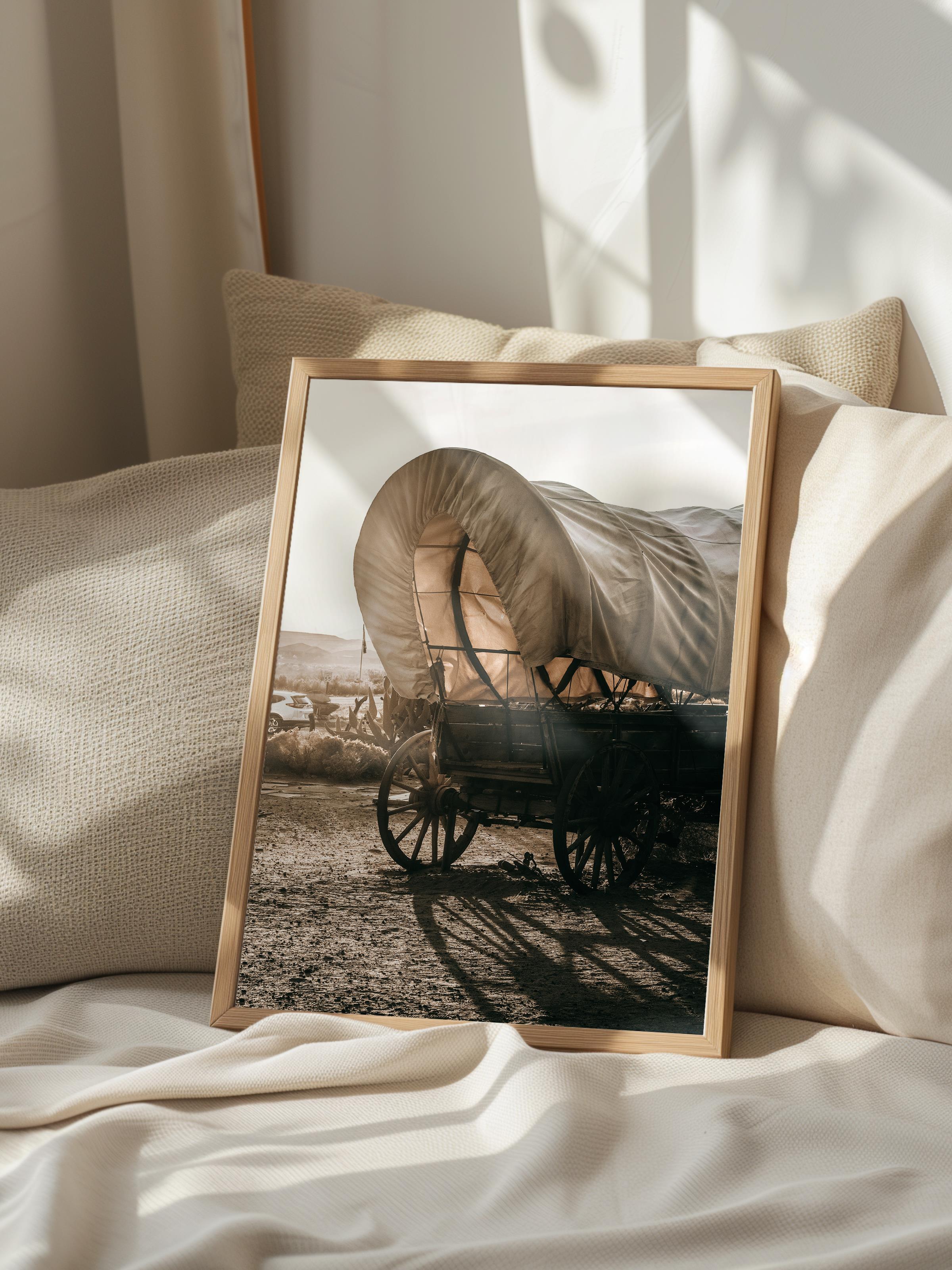 Rustic Çerçevesiz Poster, İskandinav Kahverengi Poster, NO:91 Kapalı At Arabası Fotoğraf, Dikey