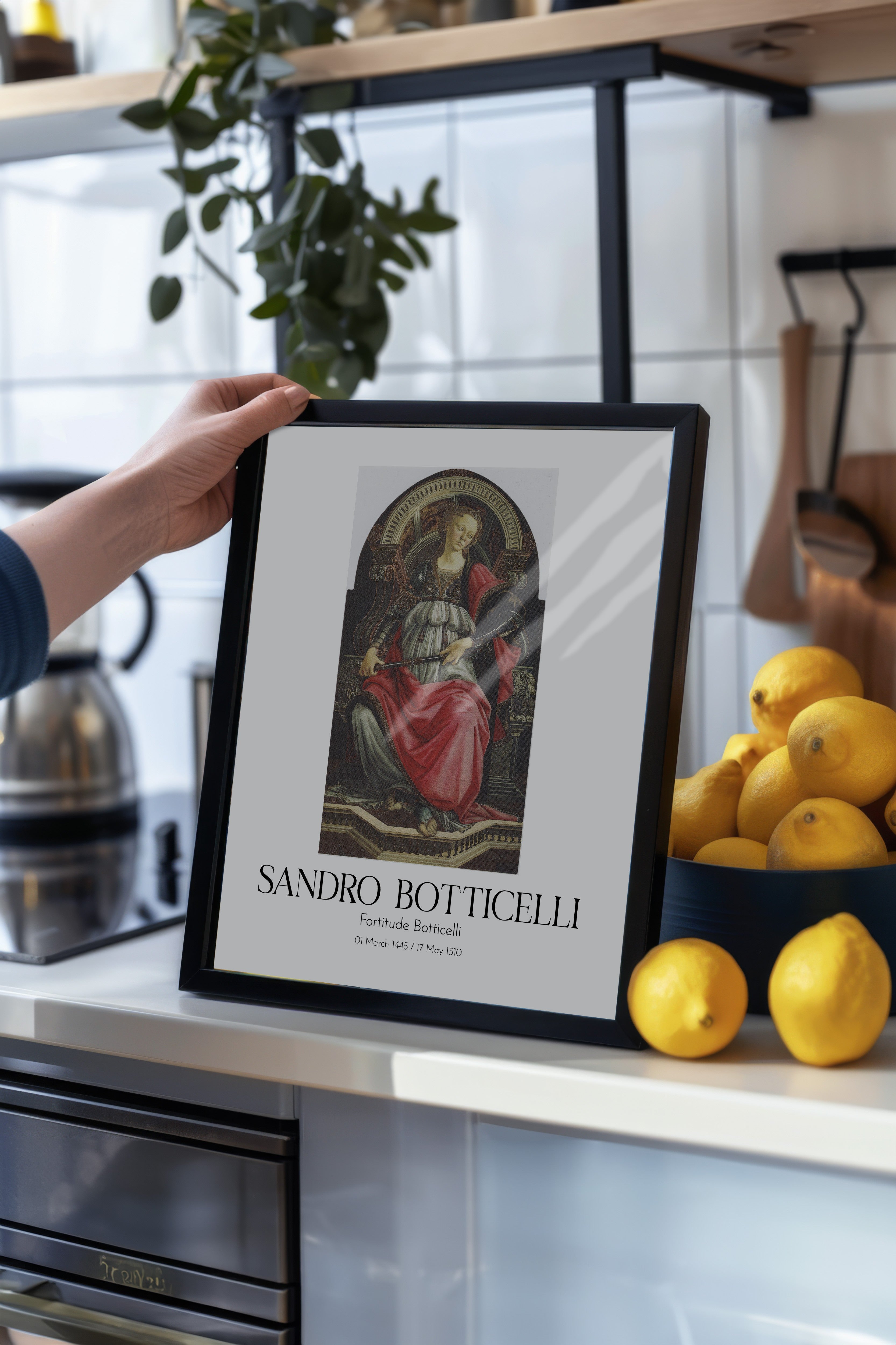 Sandro Botticelli - Fortitude Botticelli, Siyah Çerçeveli Tablo, Sanat Serisi NO:110745