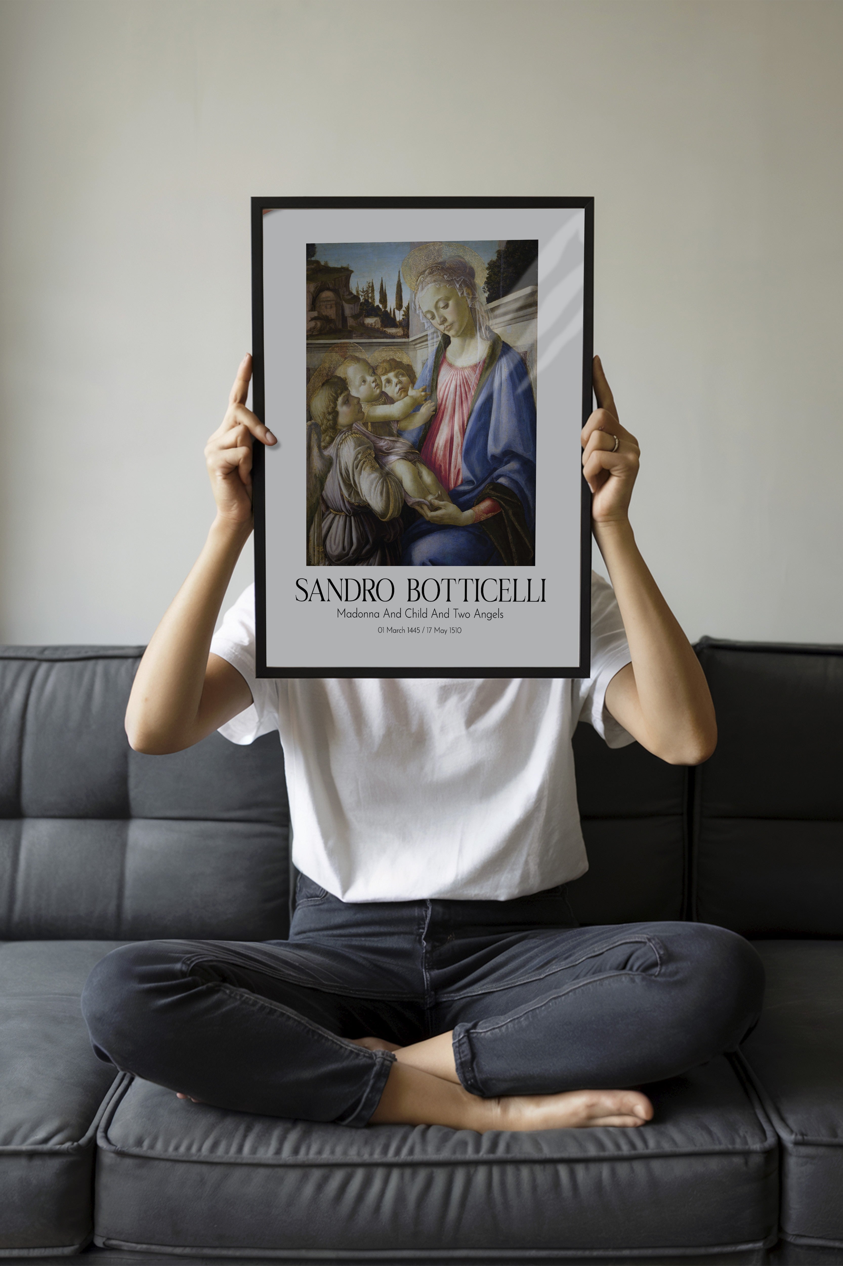 Sandro Botticelli - Madonna And Child And Two Angels, Siyah Çerçeveli Tablo, Sanat Serisi NO:110747