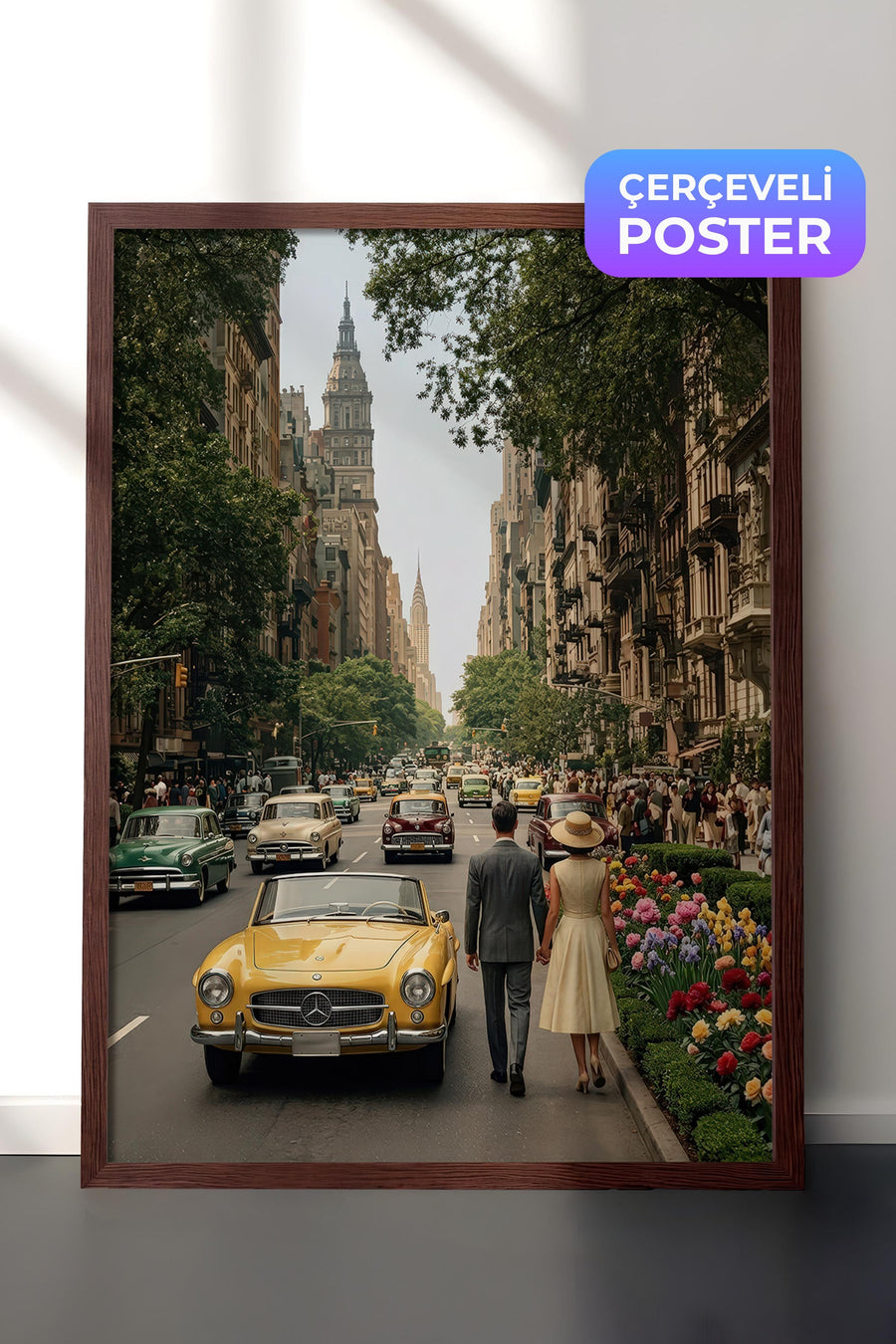 Şehirde Gezi Old Money Tasarımlar Poster – Kahverengi Çerçeveli Tablo
