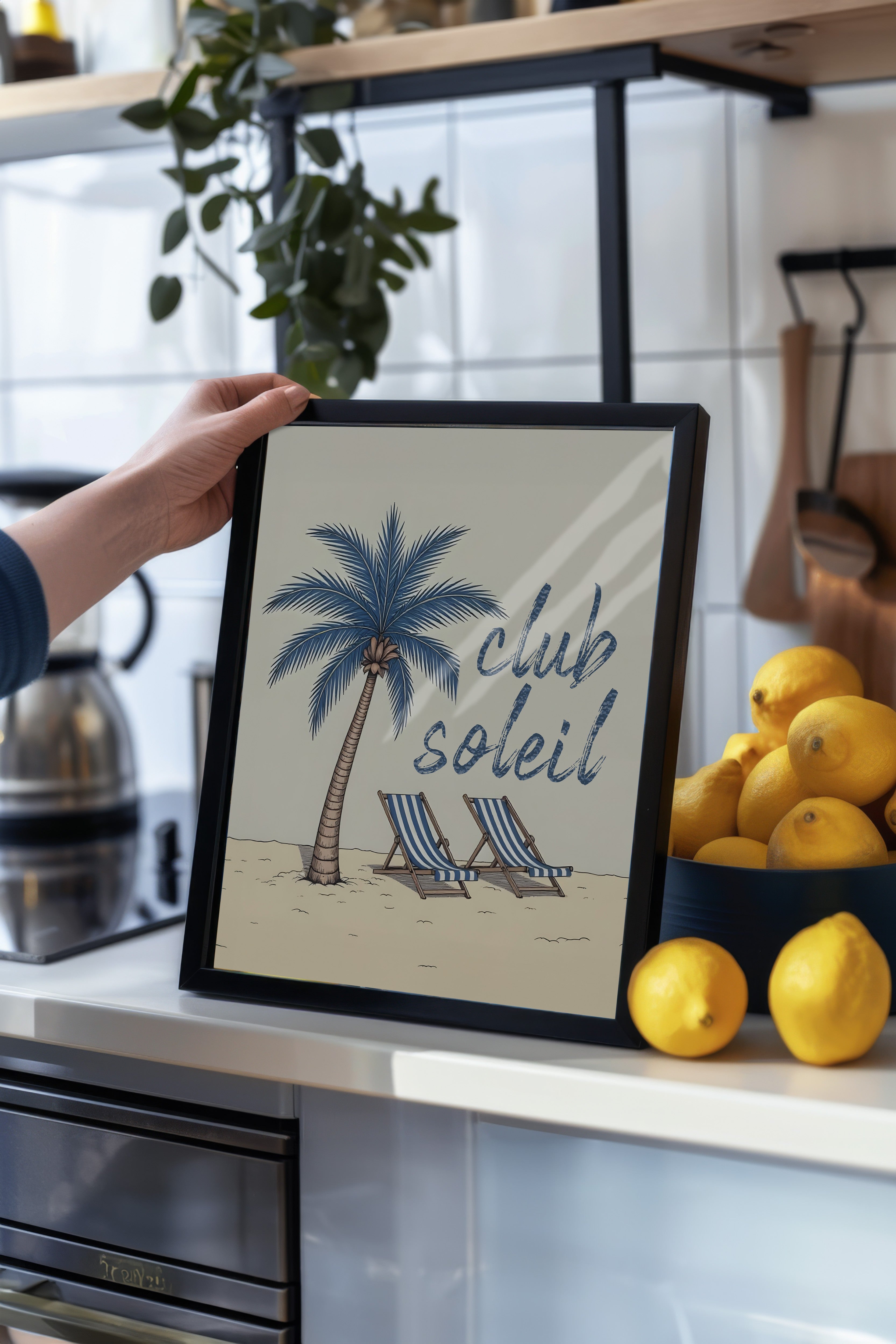 Siyah Çerçeveli Poster, Soleil Kulübü, İllüstrasyon, Mavi Renk Poster, 2025 Yaz Seçkisi, NO:109563