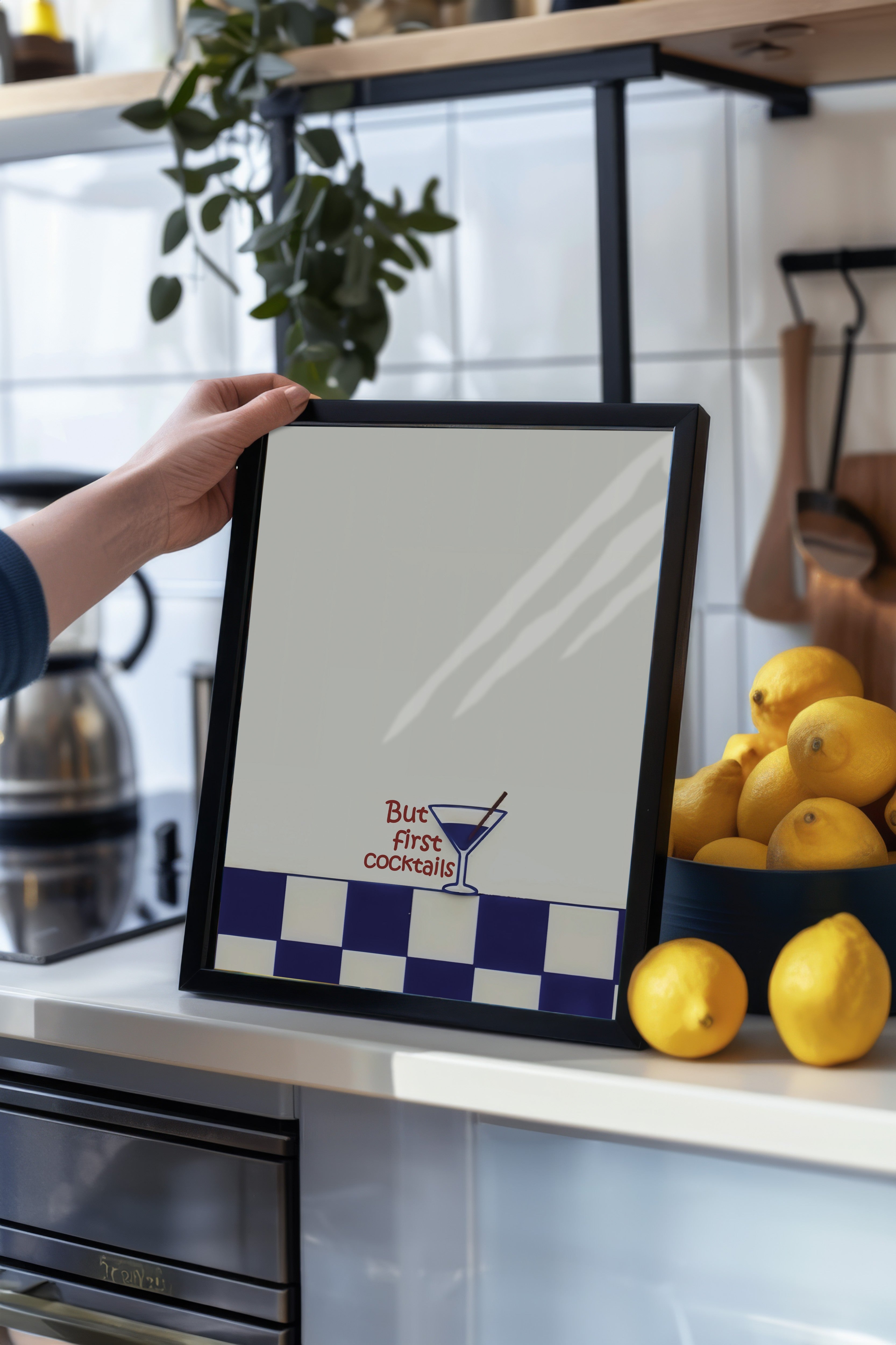 Siyah Çerçeveli Tablo, Önce Kokteyller, İllüstrasyon, Mavi Renk Poster, 2025 Yaz Seçkisi, NO:109716