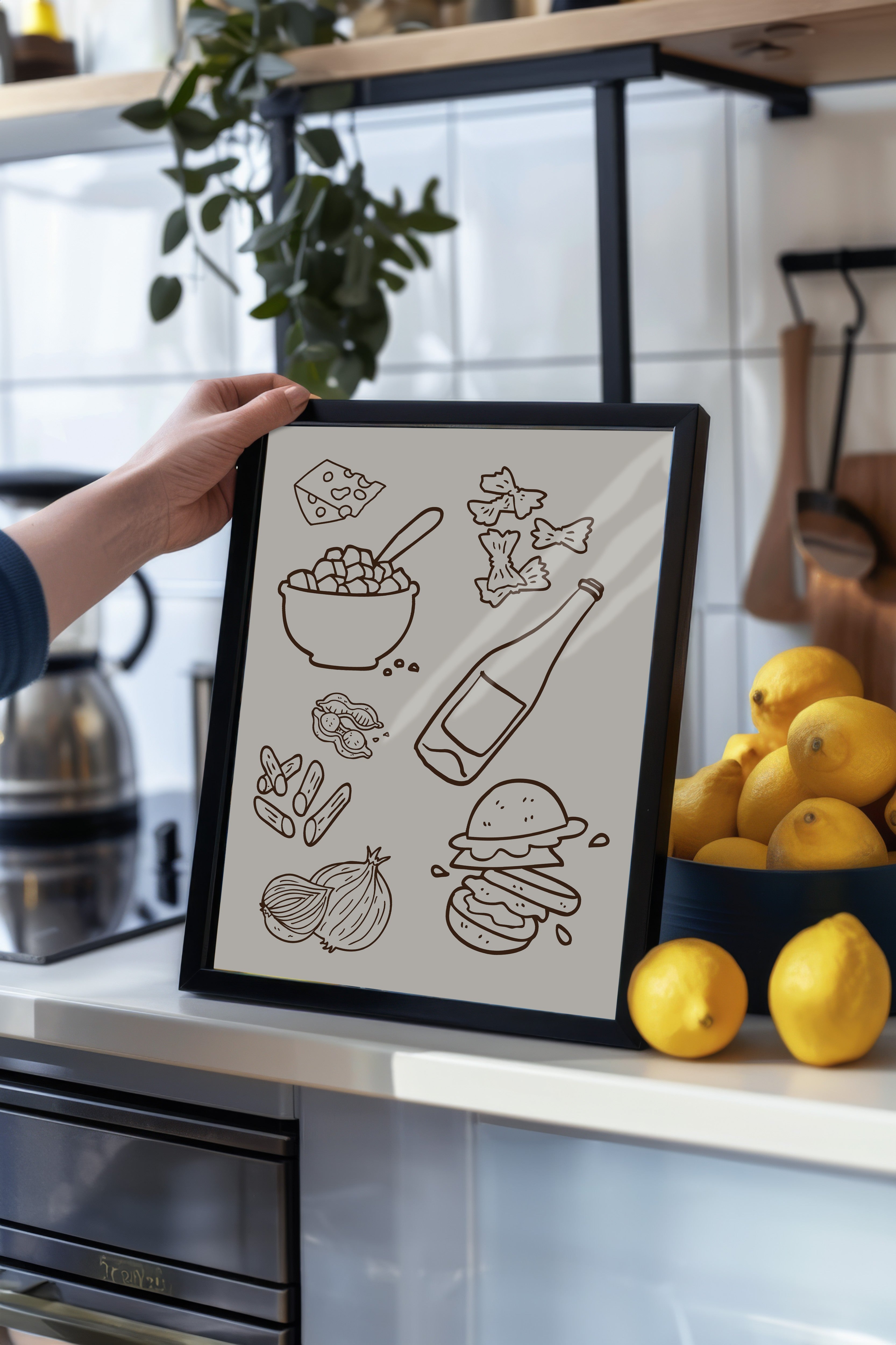 Siyah Çerçeveli Tablo, Peynir, Şişe, Burger, illüstrasyon, Minimalist, Kahverengi, Bej Renk Poster, 2025 Yaz Seçkisi, NO:109806