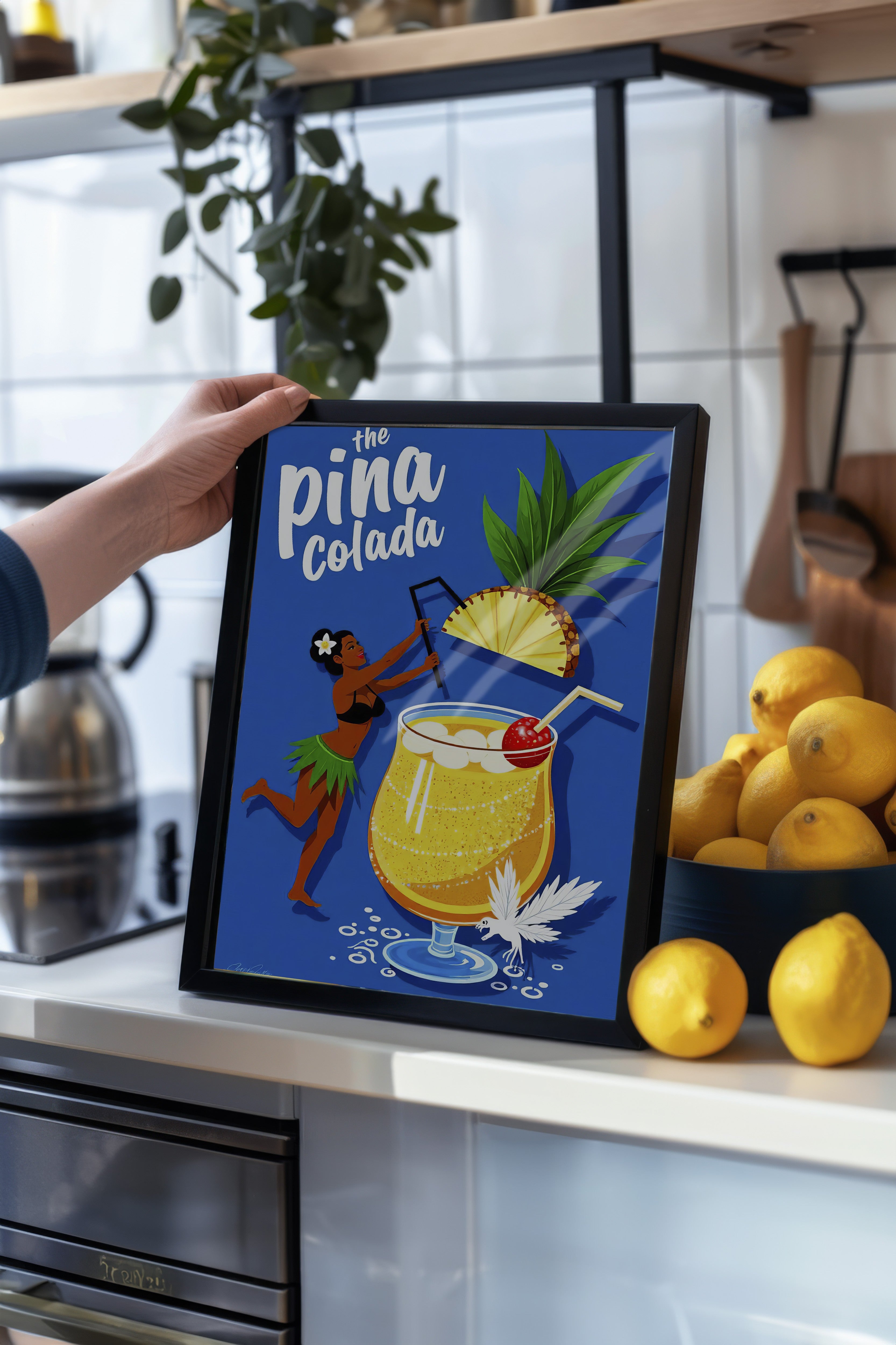 Siyah Çerçeveli Tablo, Pina Colada, İllüstrasyon, Maximalist, Lacivert Renk Poster, 2025 Yaz Seçkisi, NO:109777