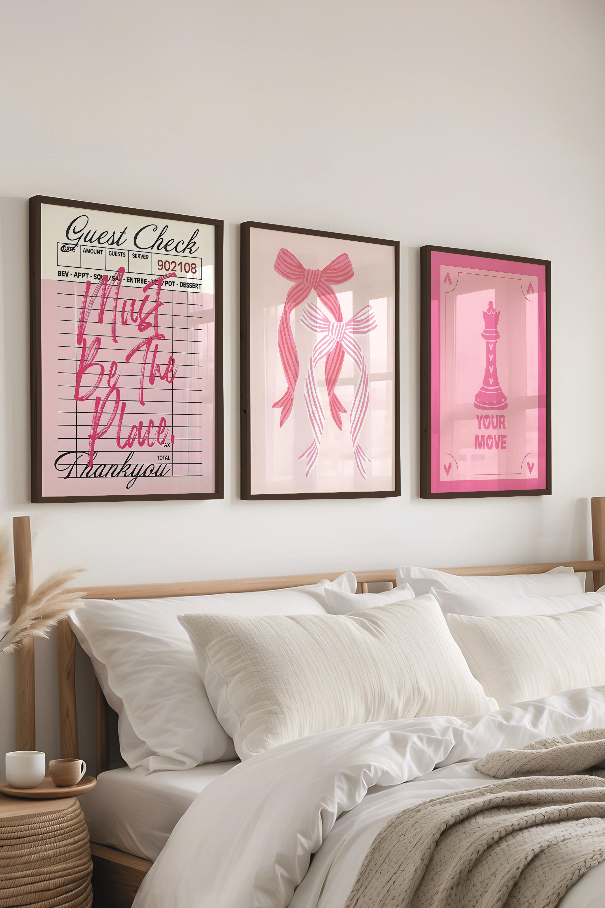 Siyah Çerçeveli Tablo Seti, Pembe İllustrasyon Duvar Tablosu, 3 Adet Poster Seti, No:300788