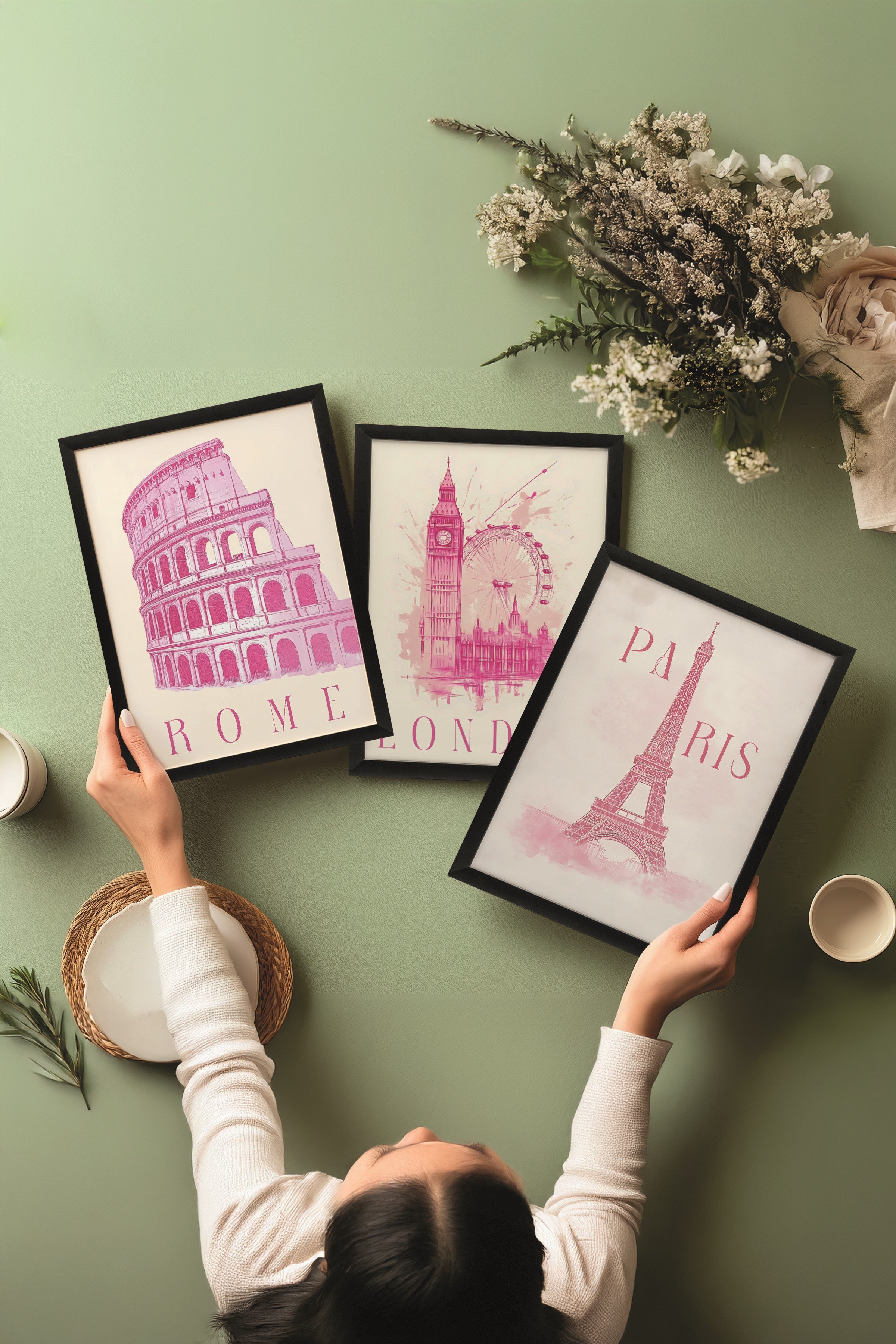 Siyah Tablo Seti, 3 Adet Siyah Çerçeveli Poster Cities Model No:300812, Pembe Duvar Dekoru