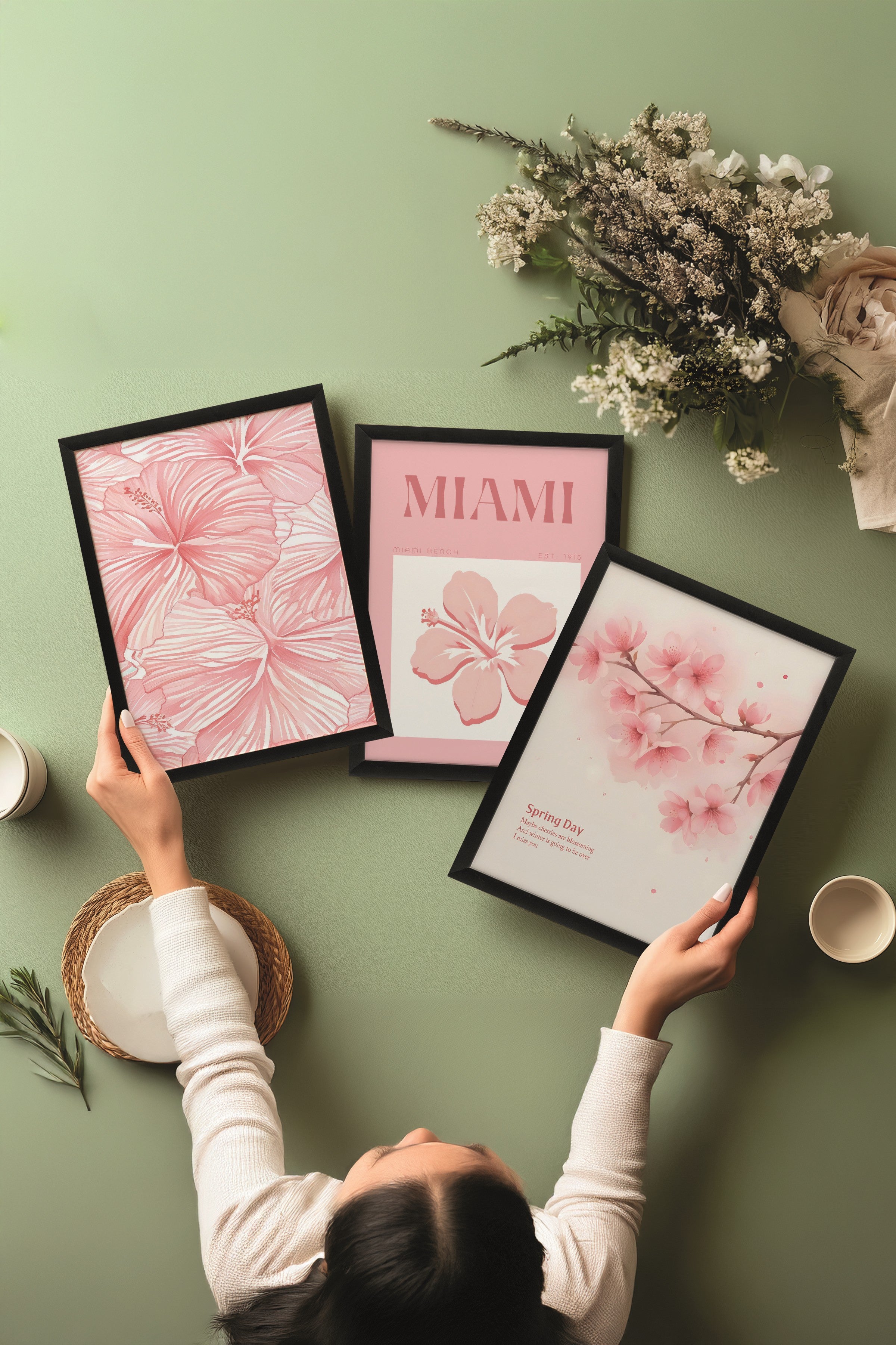 Siyah Tablo Seti, 3 Adet Siyah Çerçeveli Poster Miami Model No:300799, Pembe Duvar Dekoru