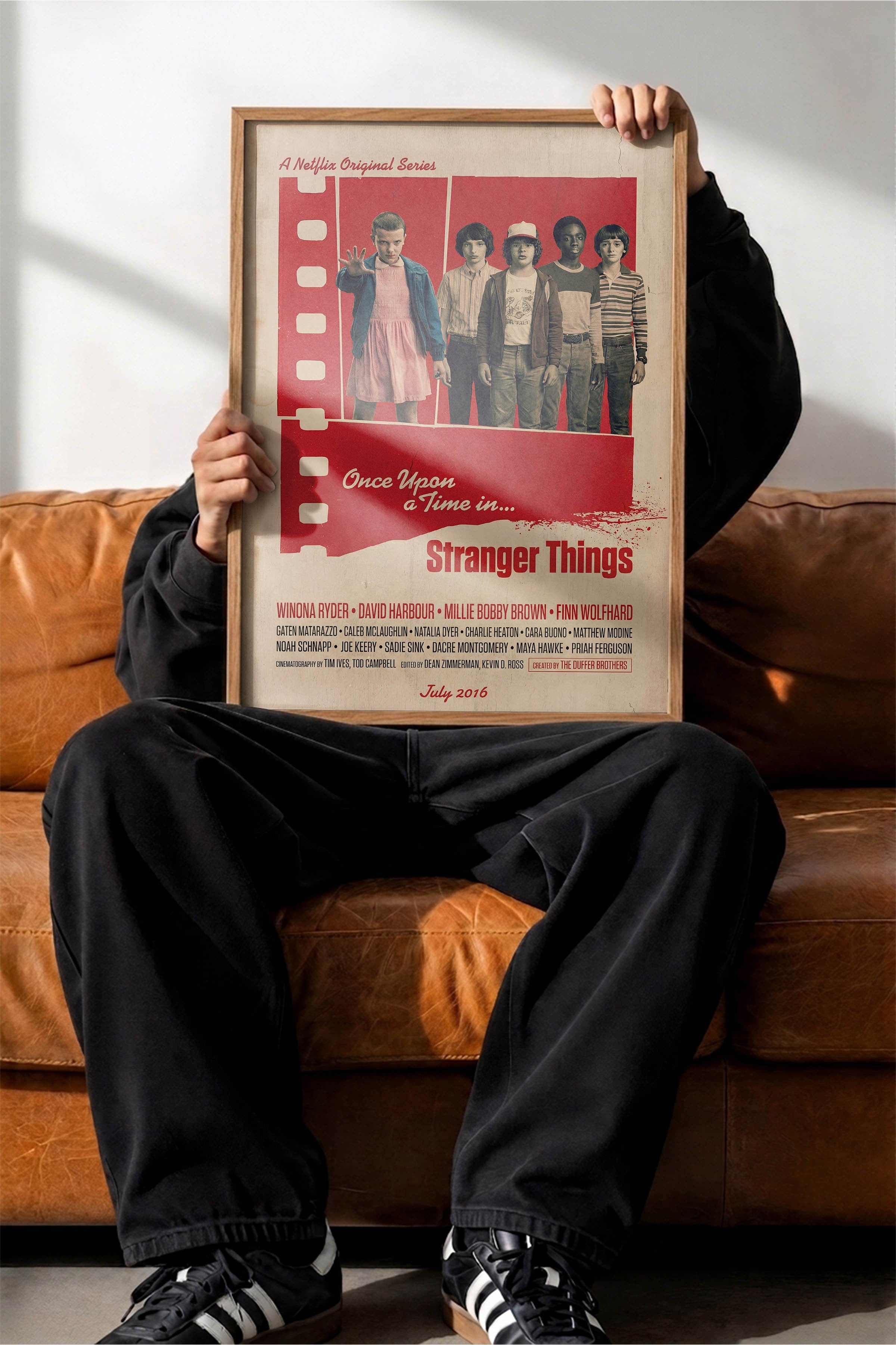 Stranger Things Ahşap Çerçeveli Poster, Sinema ve Dizi Tablo, Film Dizi Afişleri NO:112843