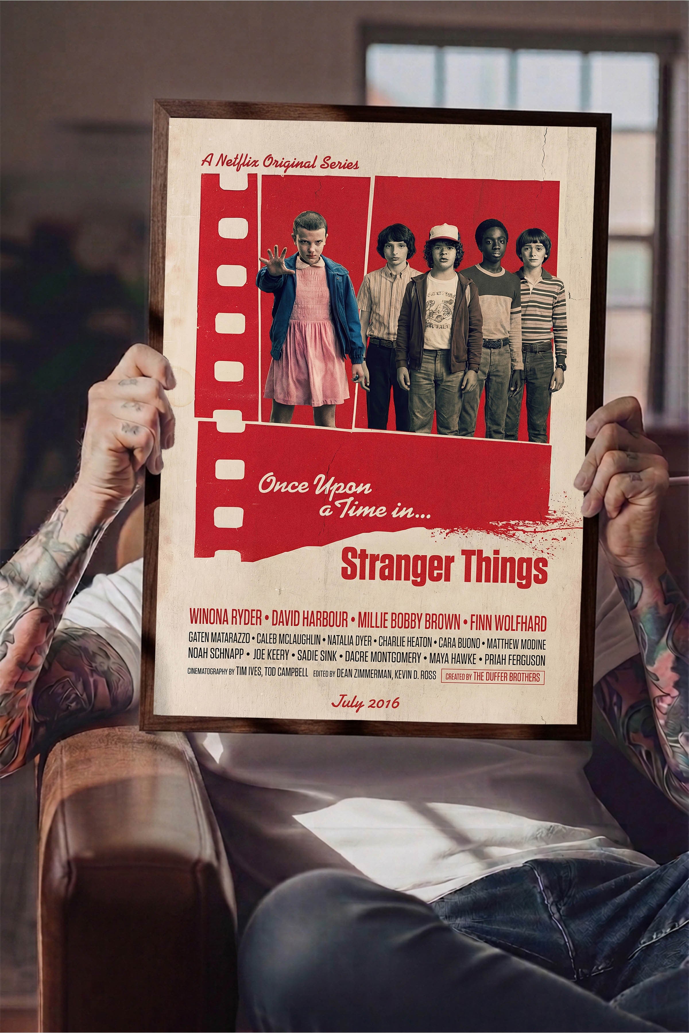 Stranger Things Kahverengi Çerçeveli Poster, Sinema ve Dizi Tablo, Film Dizi Afişleri NO:112843
