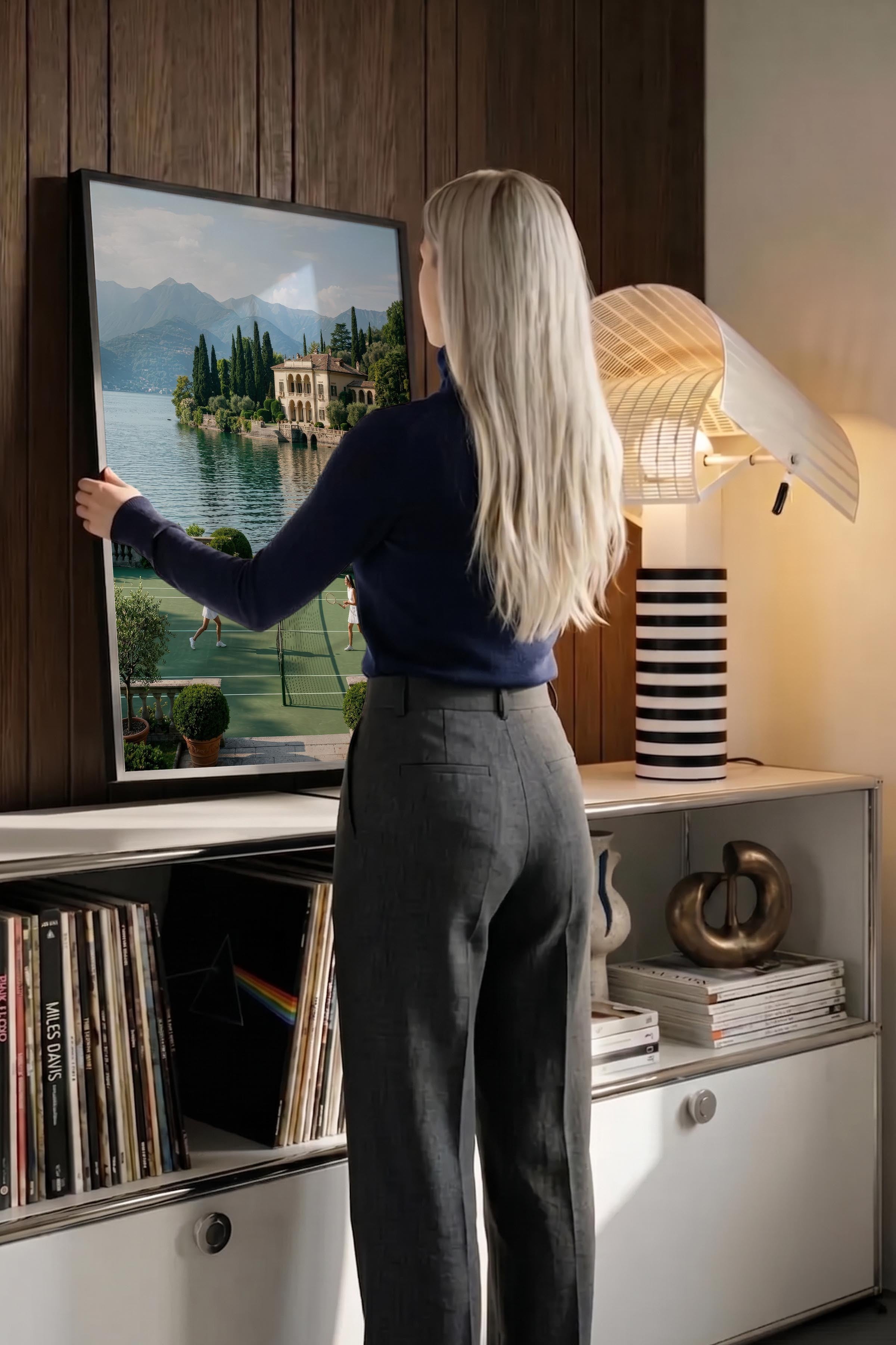 Tenis Kortu ve Göl Manzarası Posteri, Siyah Çerçeveli Poster, Old Money Serisi, NO:113166