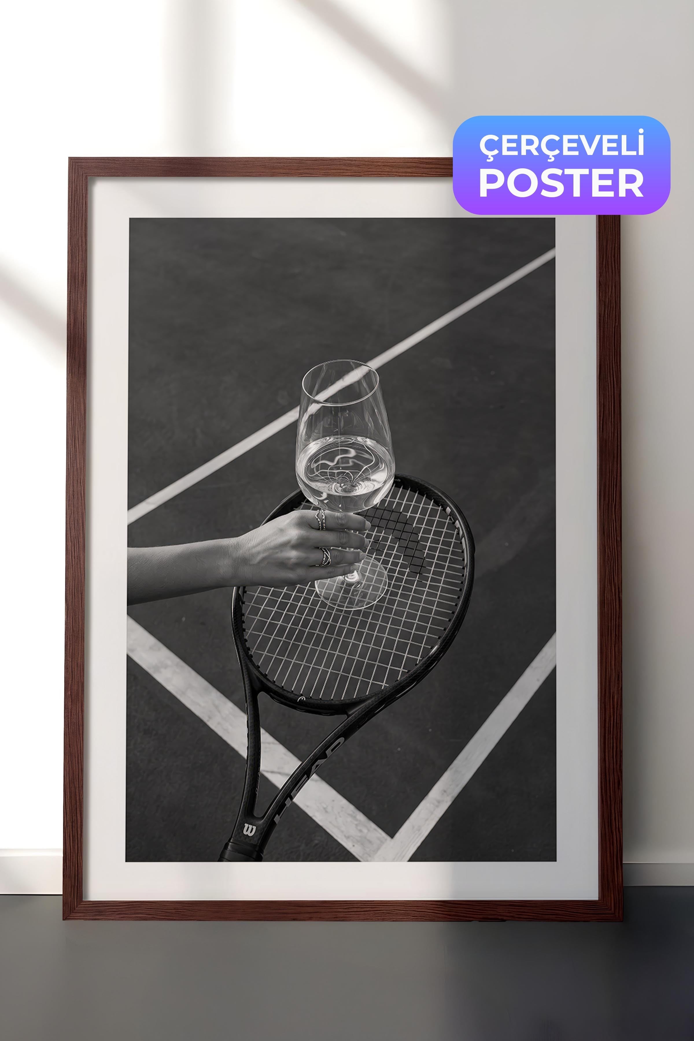 Tenis Raketi ve Şarap Kadehi Posteri, Kahverengi Çerçeveli Poster, Old Money Serisi, NO:113180