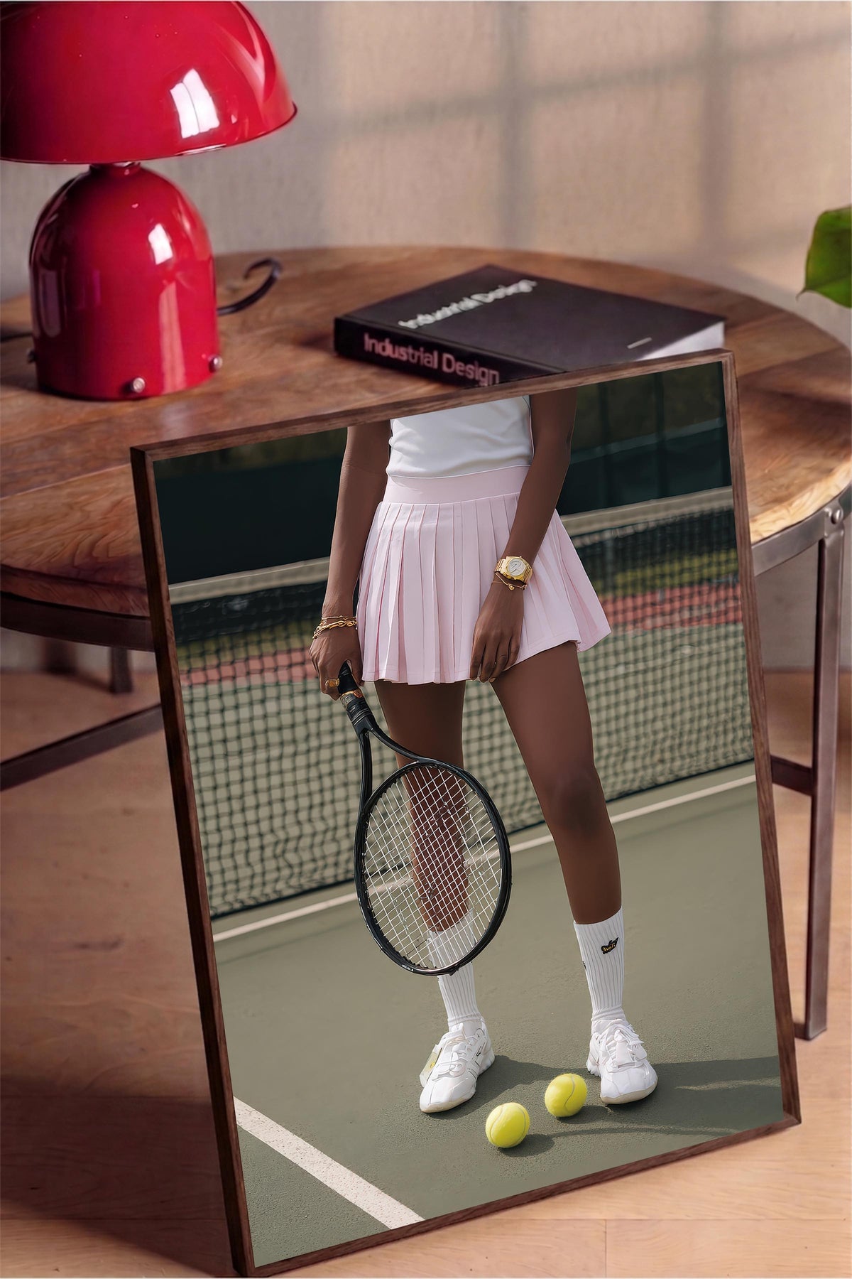 Tenis Raketi ve Topları Posteri, Kahverengi Çerçeveli Poster, Old Money Serisi, NO:113215
