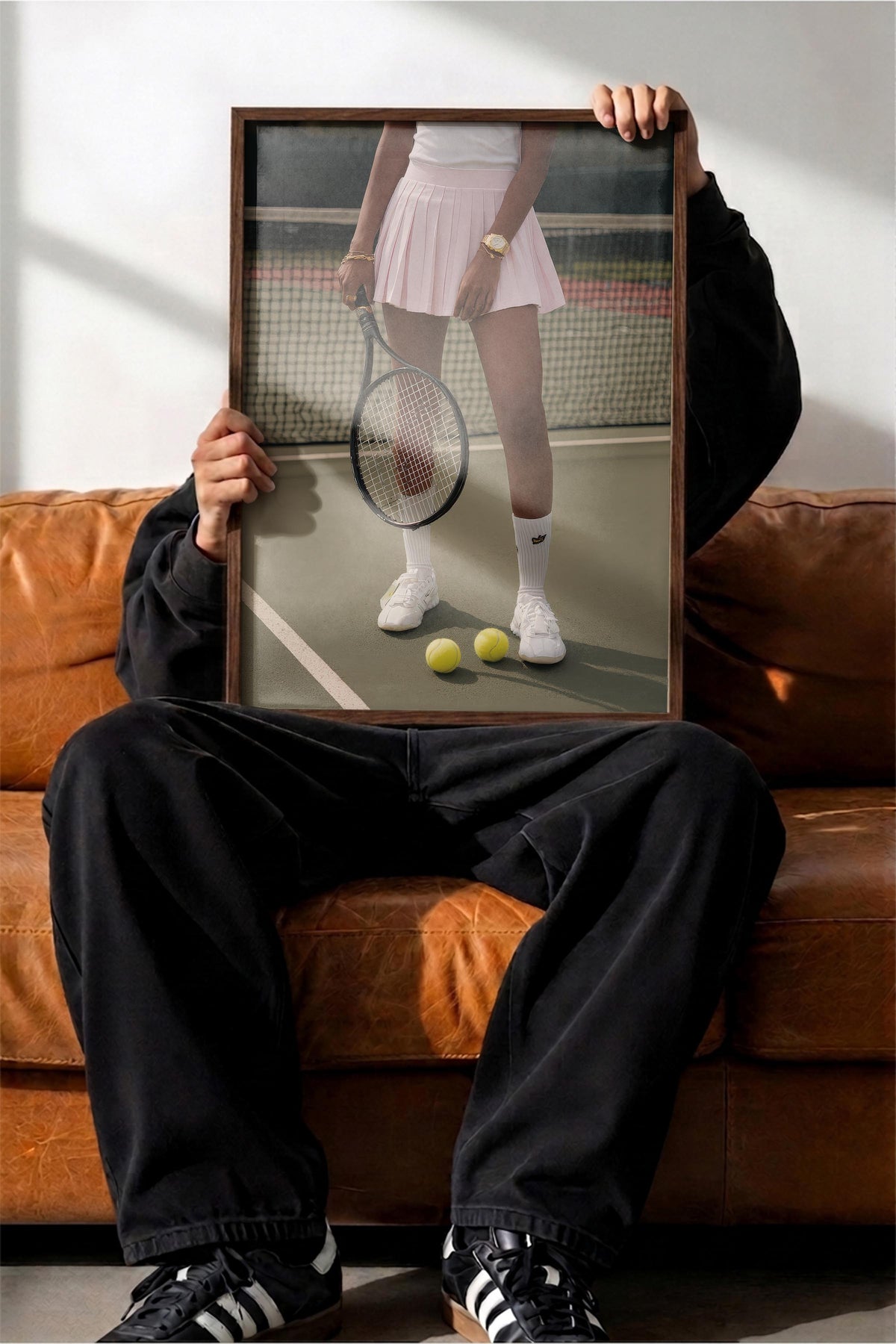 Tenis Raketi ve Topları Posteri, Kahverengi Çerçeveli Poster, Old Money Serisi, NO:113215