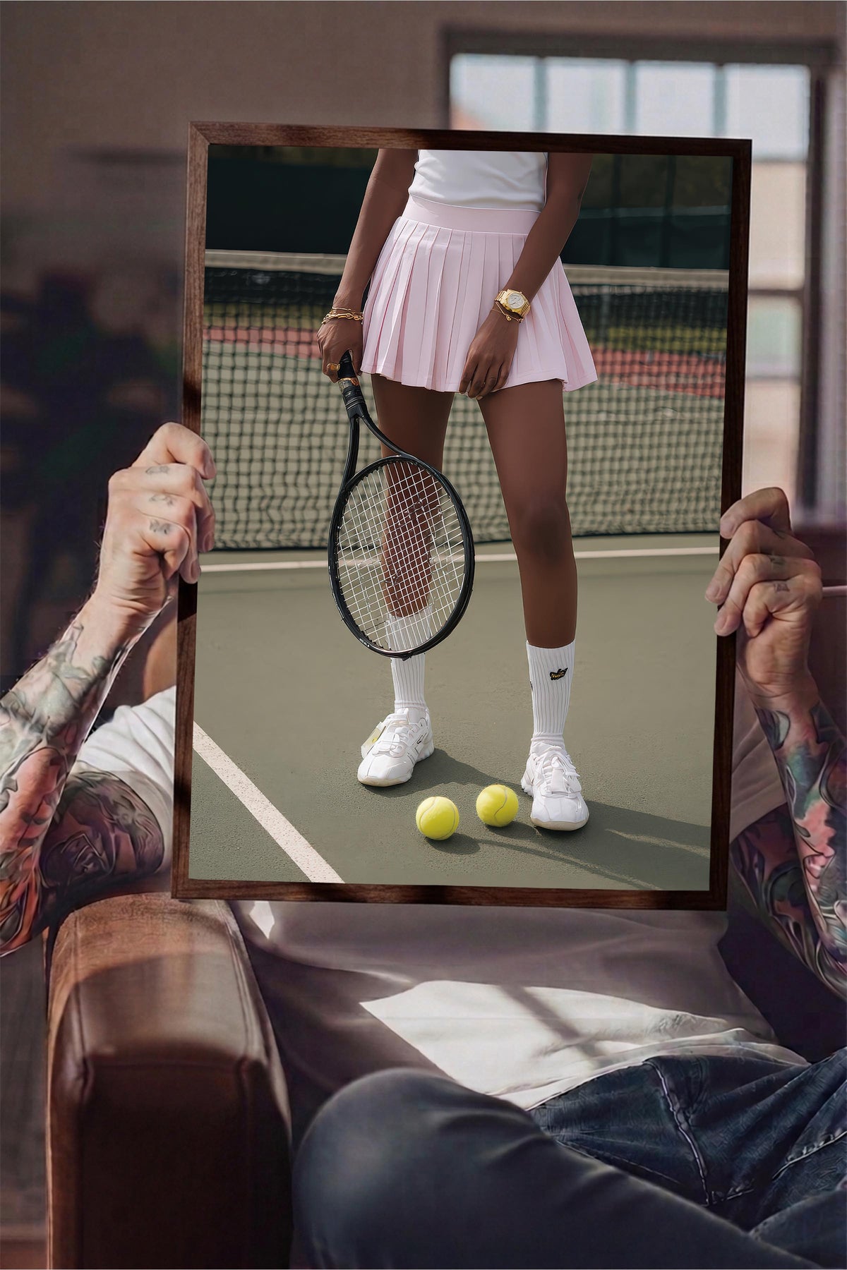 Tenis Raketi ve Topları Posteri, Kahverengi Çerçeveli Poster, Old Money Serisi, NO:113215