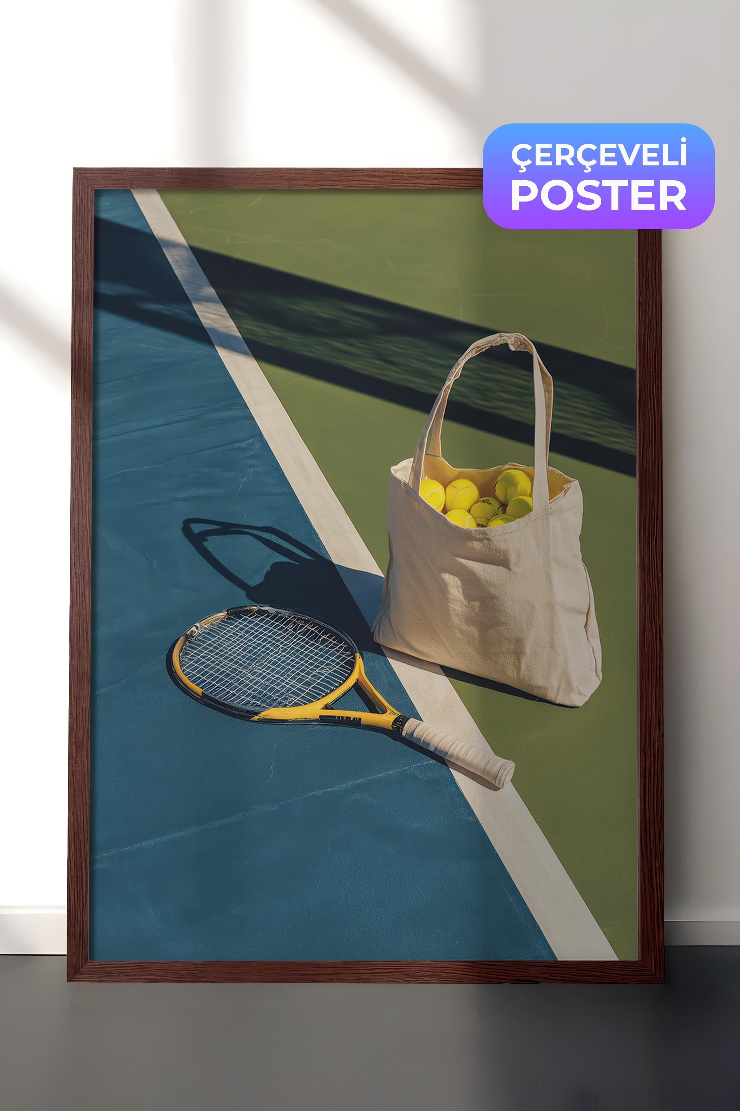 Tenis Raketi ve Topları Posteri, Kahverengi Çerçeveli Poster, Old Money Serisi, NO:113245