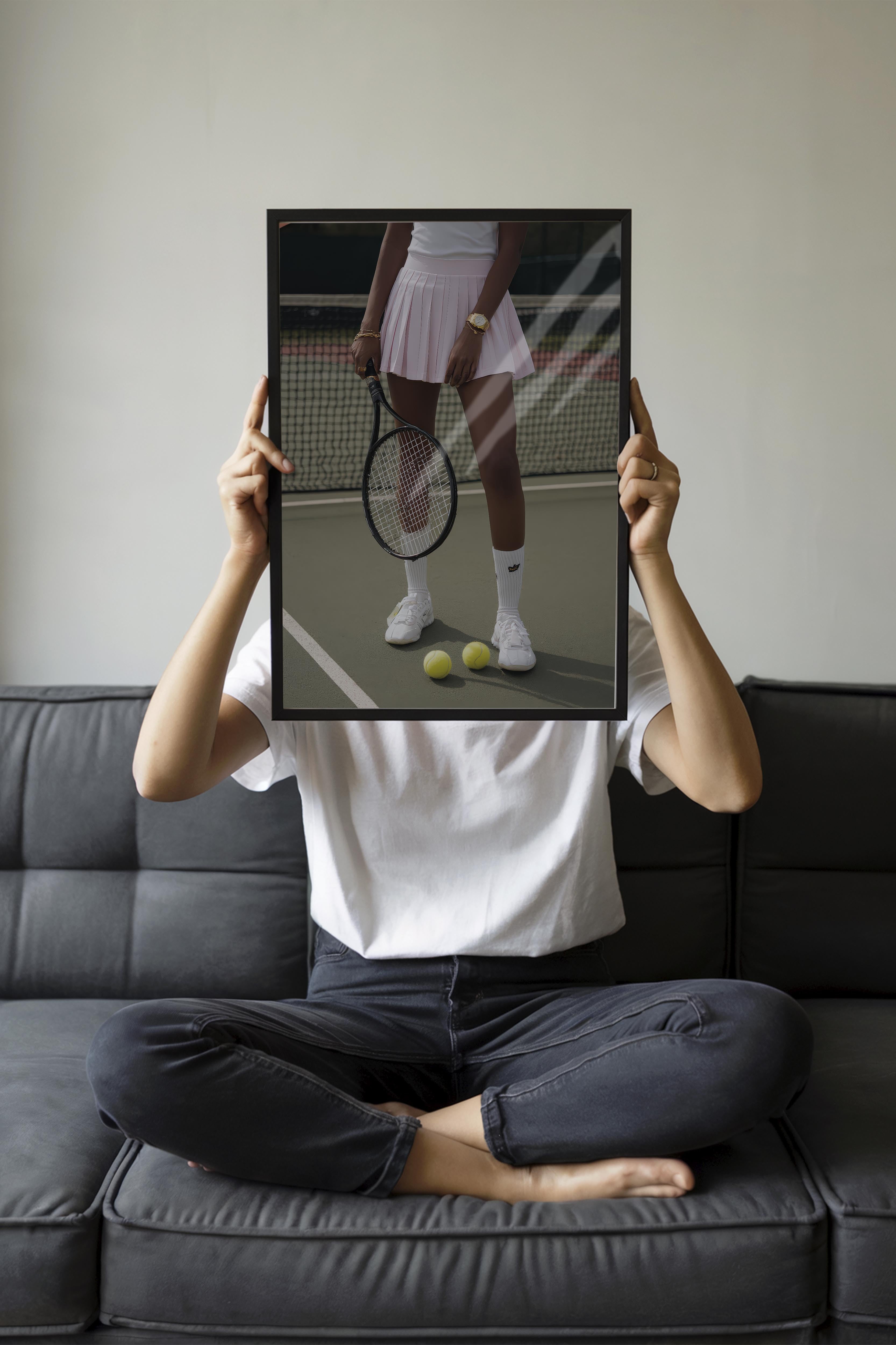 Tenis Raketi ve Topları Posteri, Siyah Çerçeveli Poster, Old Money Serisi, NO:113215