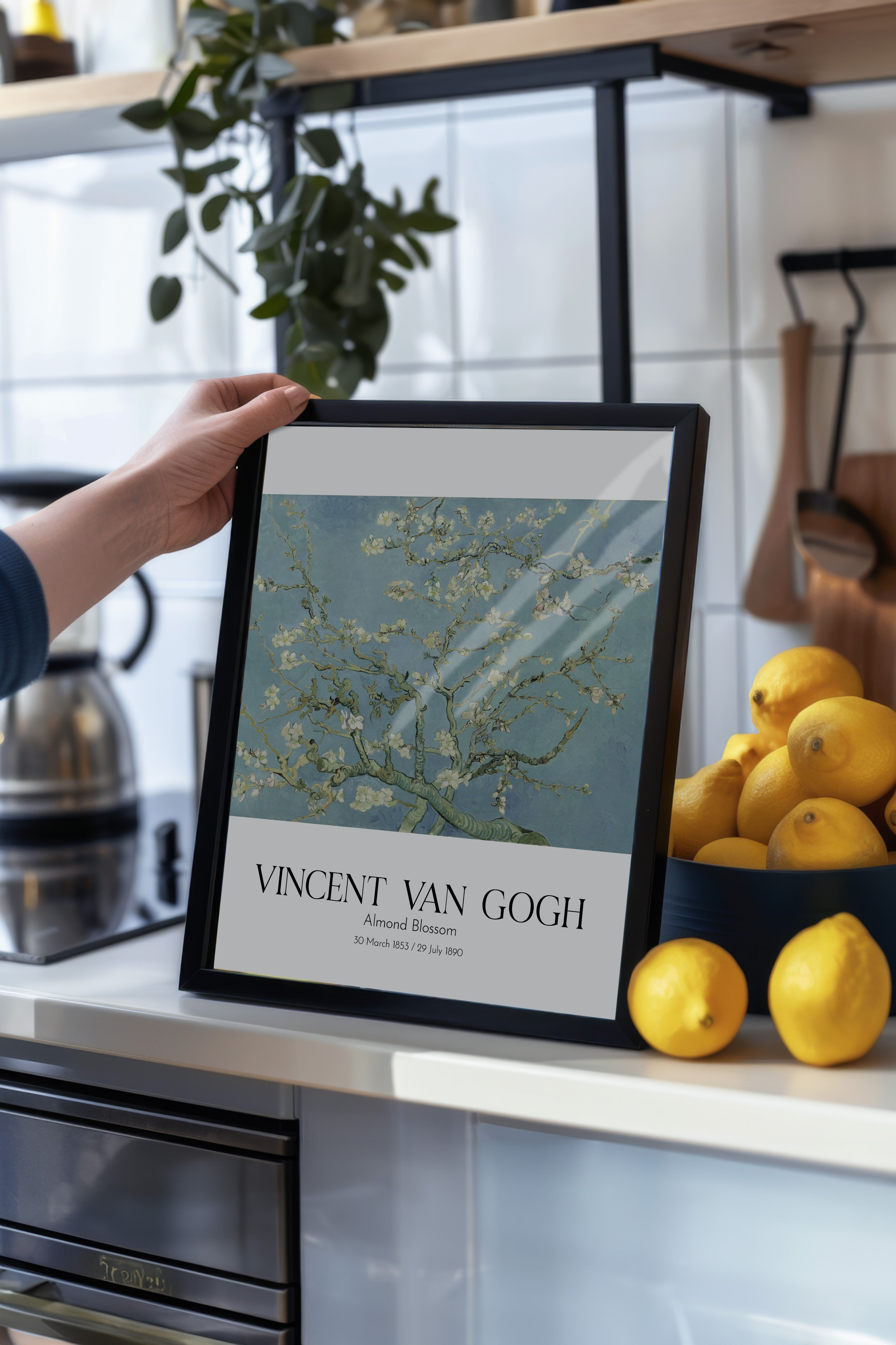 Vincent Van Gogh - Almond Blossom, Siyah Çerçeveli Tablo, Sanat Serisi NO:110593