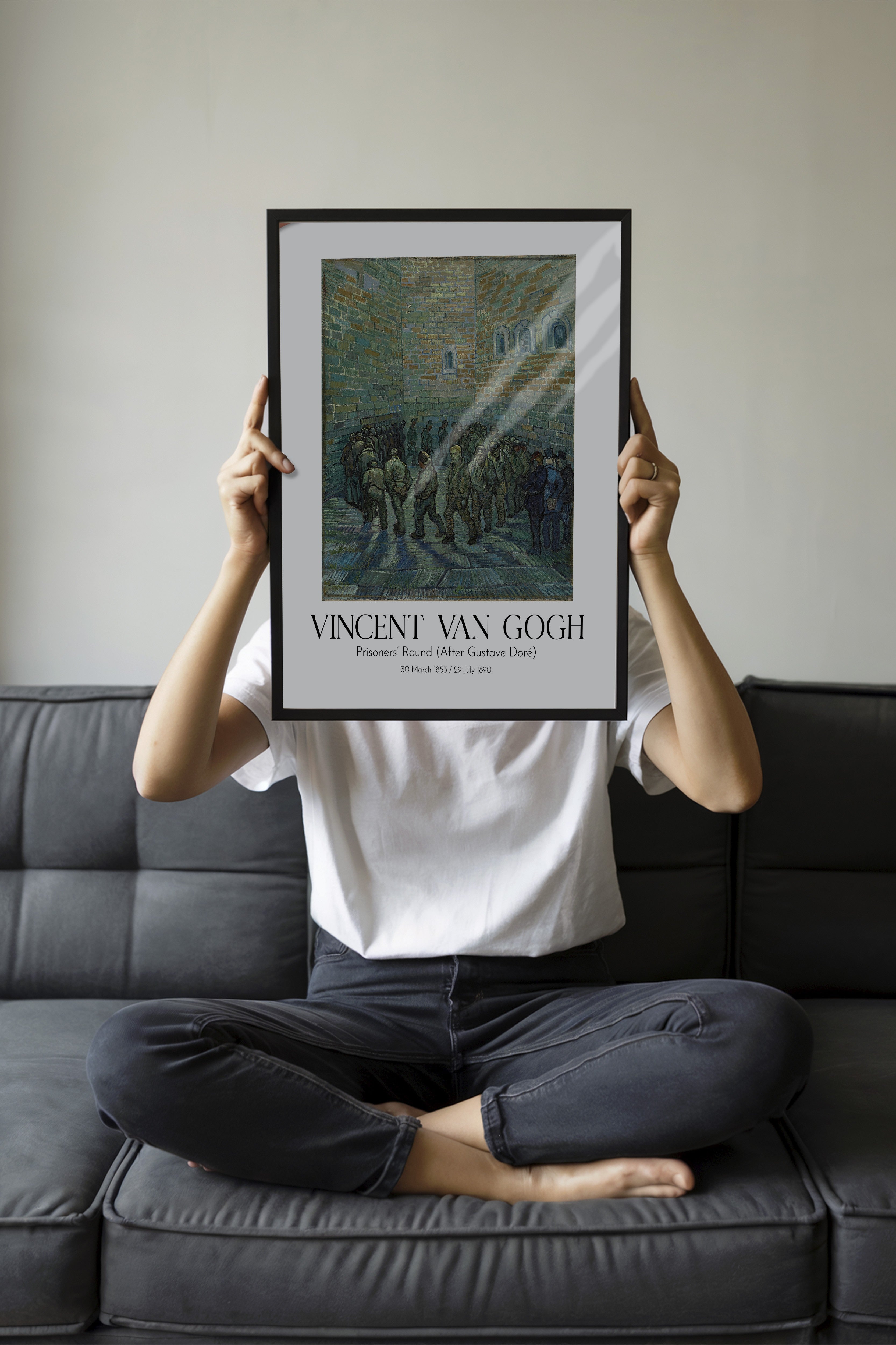 Vincent Van Gogh - Prisoners' Round (After Gustave Doré), Siyah Çerçeveli Tablo, Sanat Serisi NO:110628