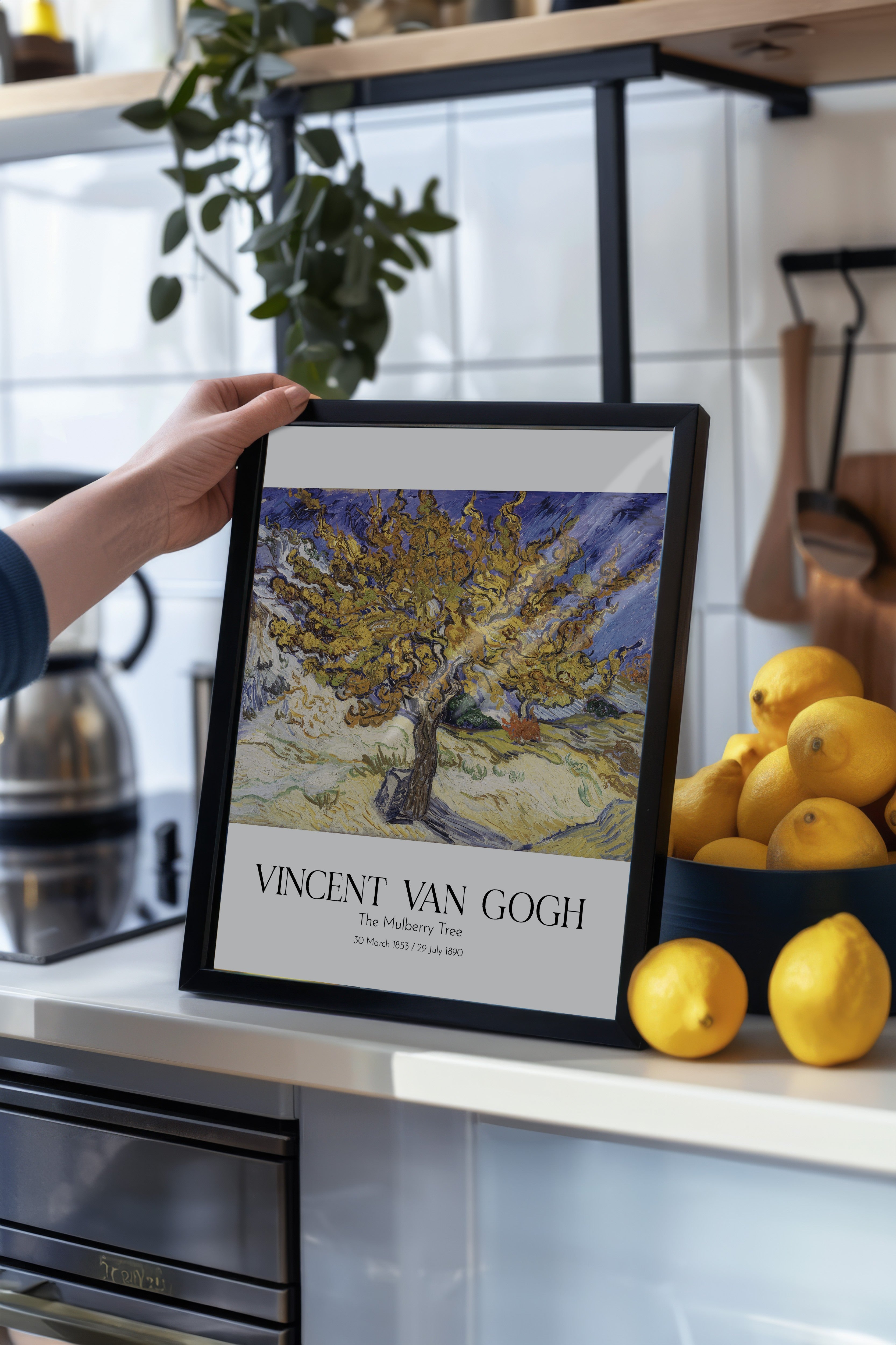Vincent Van Gogh - The Mulberry Tree, Siyah Çerçeveli Tablo, Sanat Serisi NO:110600