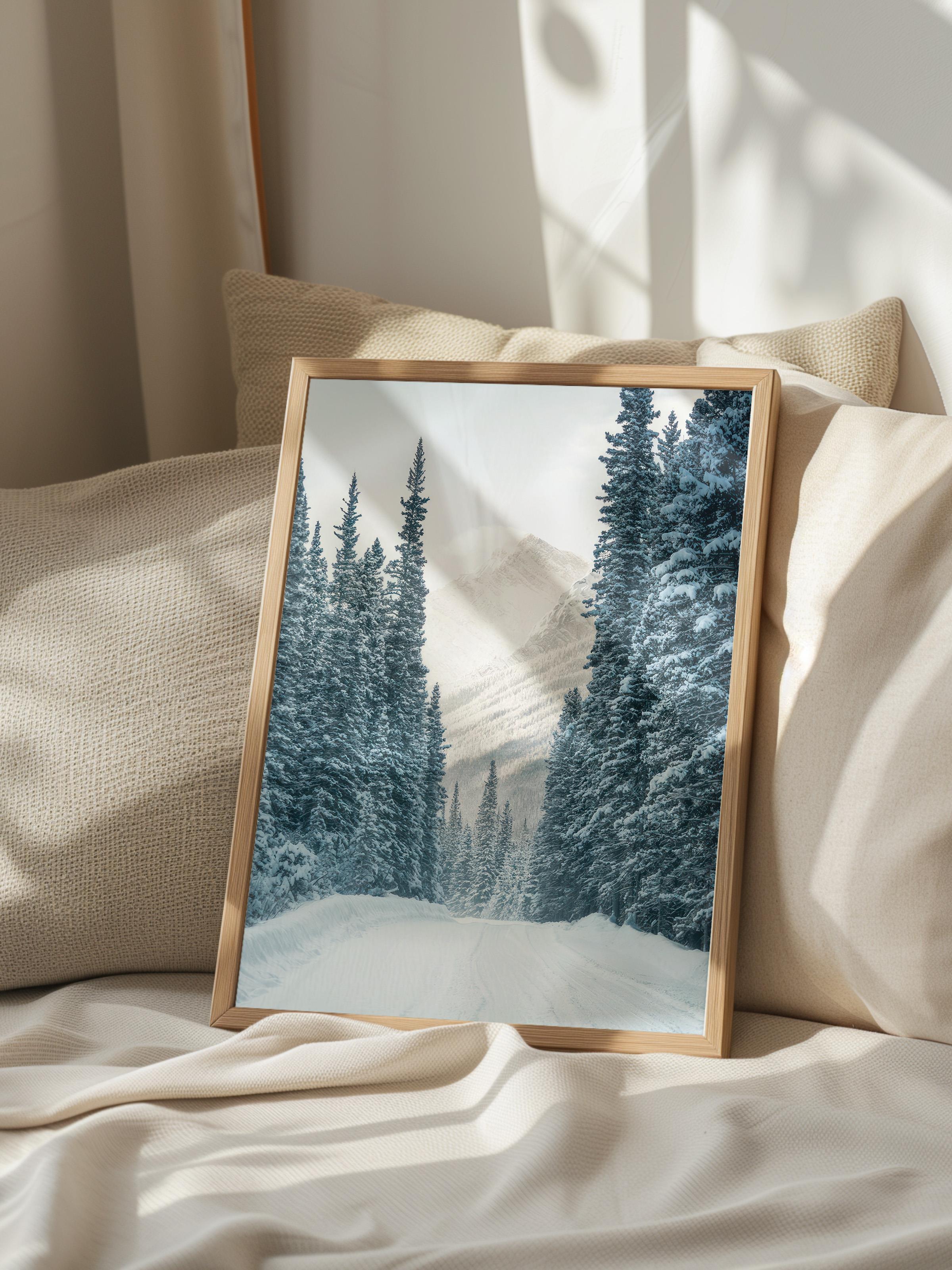 Winter Road Çerçeveli Yılbaşı Tablosu, Ahşap Çerçeve ve Poster Comfort Serisi NO:108511